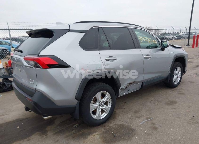 Photo 4 of 2020 Toyota Rav4 HYBRID XLE (VIN 2T3RWRFV6LW093409)