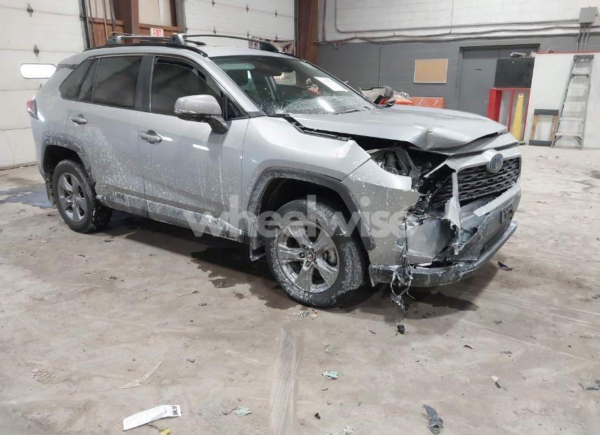 2024 Toyota Rav4 HYBRID XLE (VIN 2T3RWRFV6RW229675) main photo