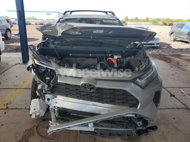Photo 4 of 2025 TOYOTA RAV4 XLE (VIN 2T3RWRFV6SW265842)