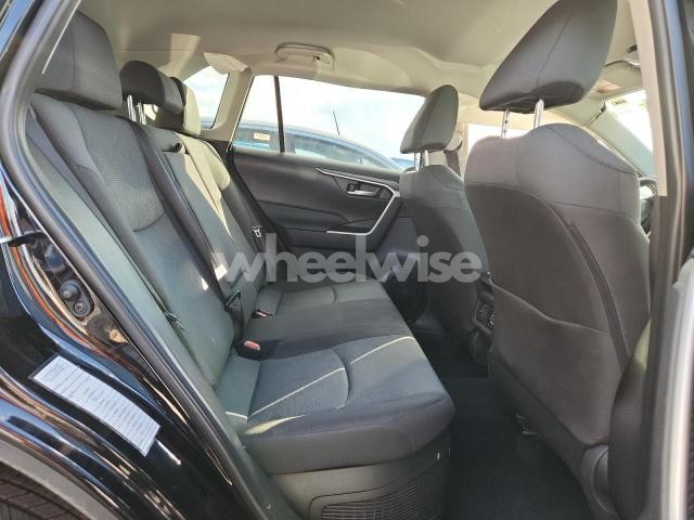 Photo 13 of 2025 TOYOTA RAV4 XLE (VIN 2T3RWRFV6SW267610)