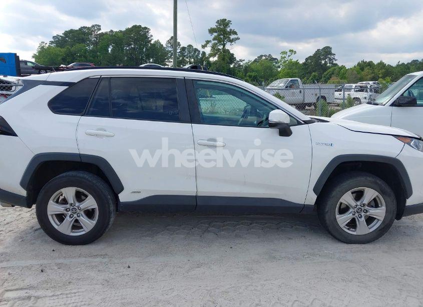 Photo 13 of 2020 Toyota Rav4 HYBRID XLE (VIN 2T3RWRFV7LW072553)