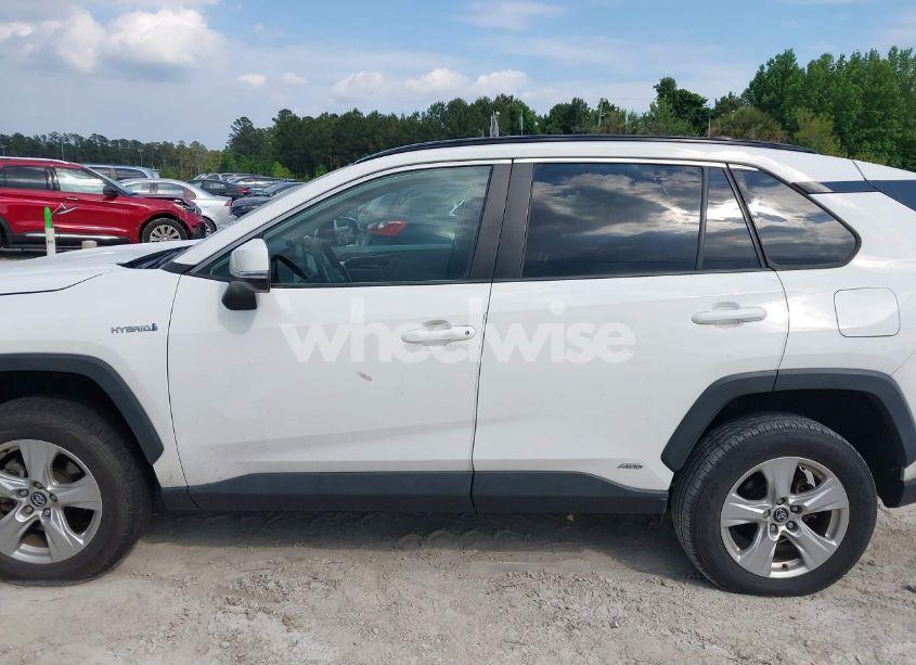 Photo 14 of 2020 Toyota Rav4 HYBRID XLE (VIN 2T3RWRFV7LW072553)
