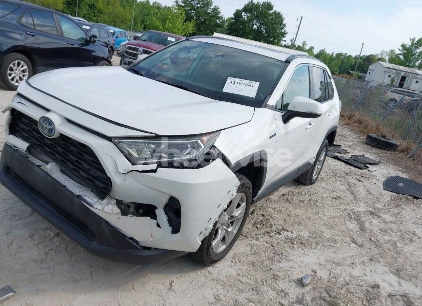 Photo 2 of 2020 Toyota Rav4 HYBRID XLE (VIN 2T3RWRFV7LW072553)