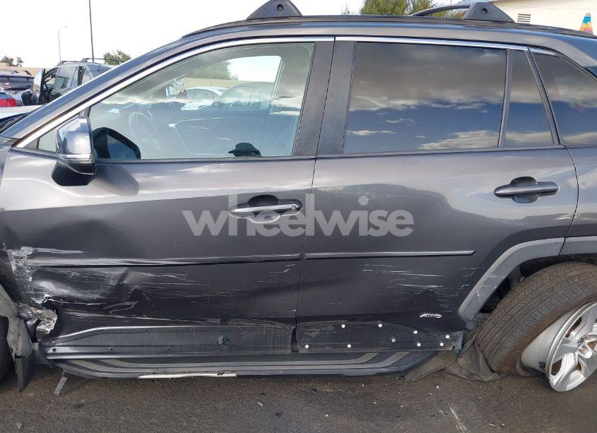 Photo 15 of 2020 Toyota Rav4 HYBRID XLE (VIN 2T3RWRFV7LW085481)