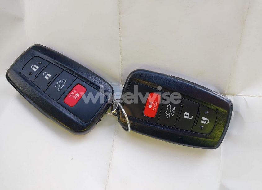 Photo 11 of 2021 Toyota Rav4 HYBRID XLE (VIN 2T3RWRFV7MW109215)