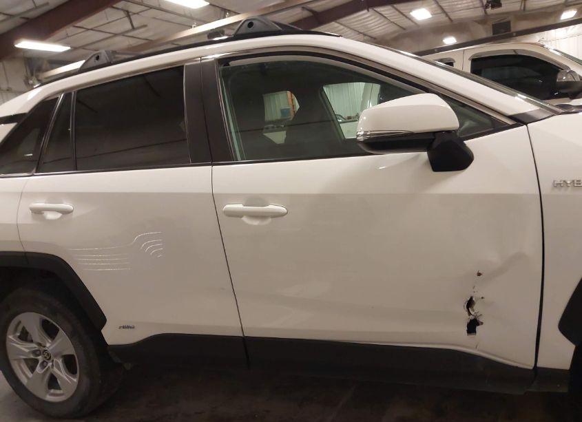 Photo 13 of 2021 Toyota Rav4 HYBRID XLE (VIN 2T3RWRFV7MW128234)