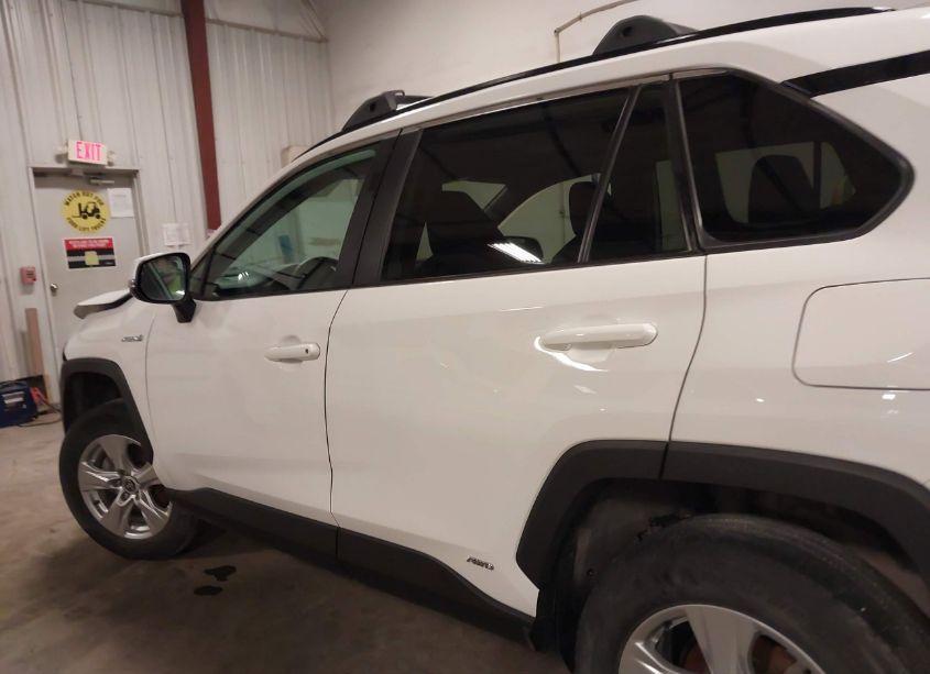 Photo 14 of 2021 Toyota Rav4 HYBRID XLE (VIN 2T3RWRFV7MW128234)