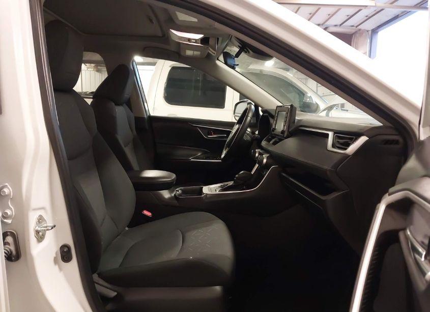 Photo 5 of 2021 Toyota Rav4 HYBRID XLE (VIN 2T3RWRFV7MW128234)