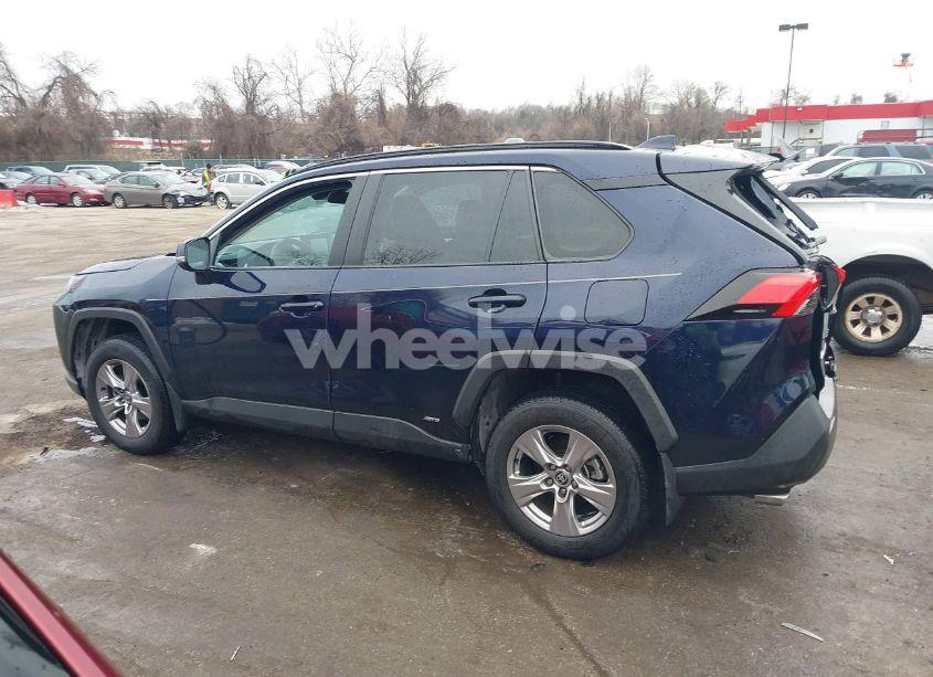 Photo 14 of 2022 Toyota Rav4 HYBRID XLE (VIN 2T3RWRFV7NW133693)