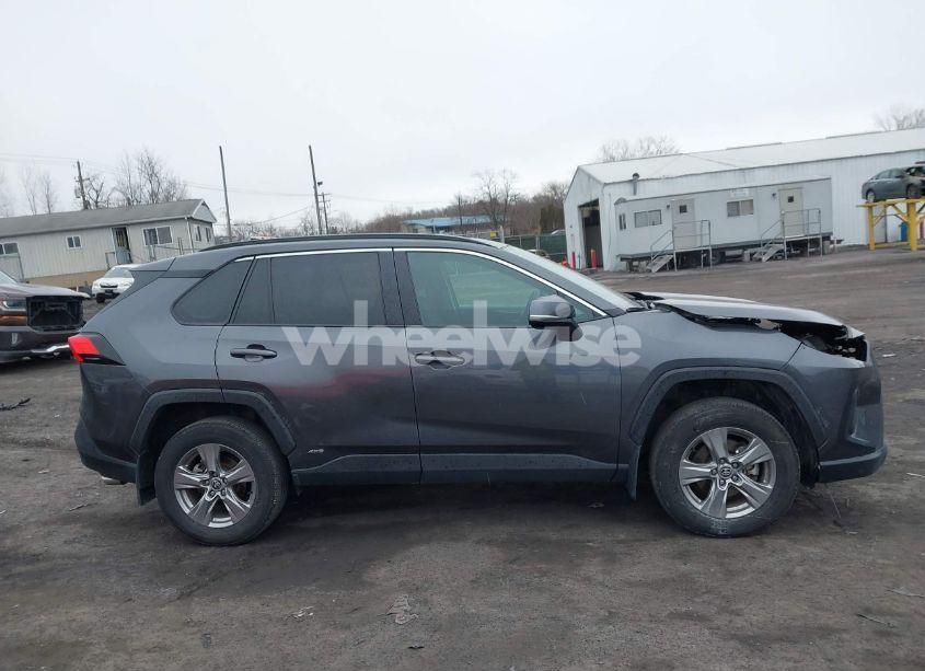 Photo 13 of 2023 Toyota Rav4 HYBRID XLE (VIN 2T3RWRFV7PW183271)