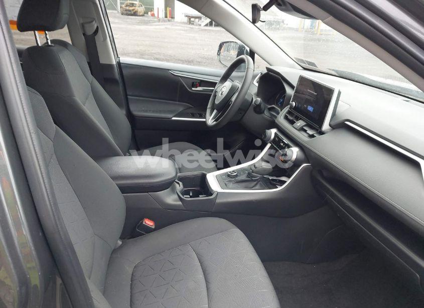 Photo 5 of 2023 Toyota Rav4 HYBRID XLE (VIN 2T3RWRFV7PW183271)