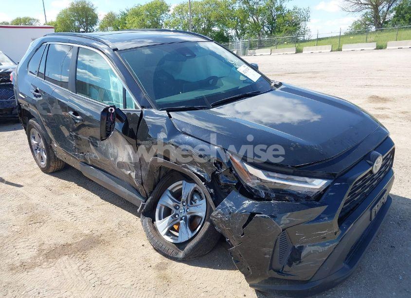 2024 Toyota Rav4 HYBRID XLE (VIN 2T3RWRFV7RW222489) main photo