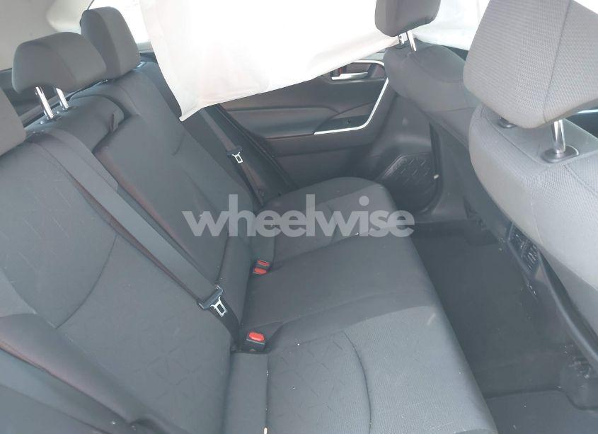 Photo 8 of 2024 Toyota Rav4 HYBRID XLE (VIN 2T3RWRFV7RW222489)