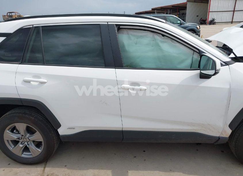 Photo 13 of 2025 Toyota Rav4 HYBRID XLE (VIN 2T3RWRFV7SW258365)