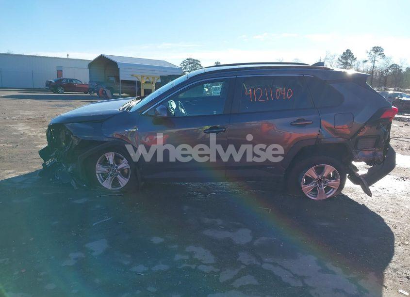 Photo 13 of 2019 Toyota Rav4 HYBRID XLE (VIN 2T3RWRFV8KW028303)