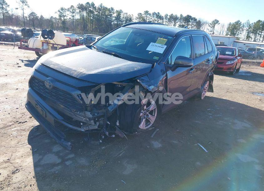 Photo 2 of 2019 Toyota Rav4 HYBRID XLE (VIN 2T3RWRFV8KW028303)