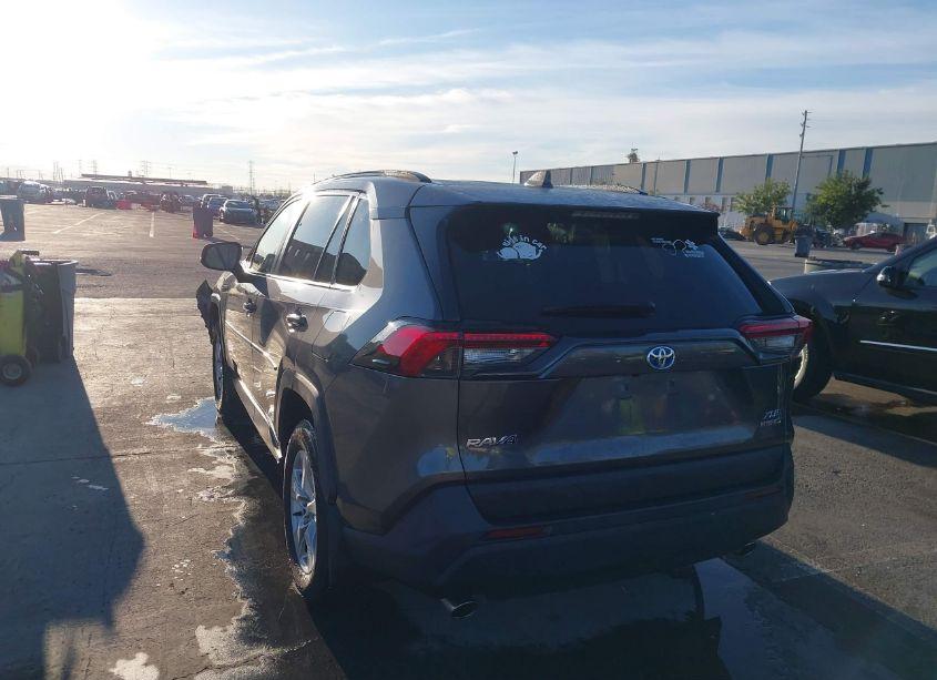 Photo 3 of 2020 Toyota Rav4 HYBRID XLE (VIN 2T3RWRFV8LW073775)