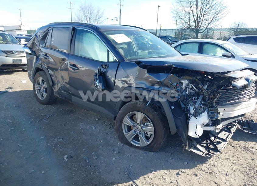 2024 Toyota Rav4 HYBRID XLE (VIN 2T3RWRFV8RW229838) main photo