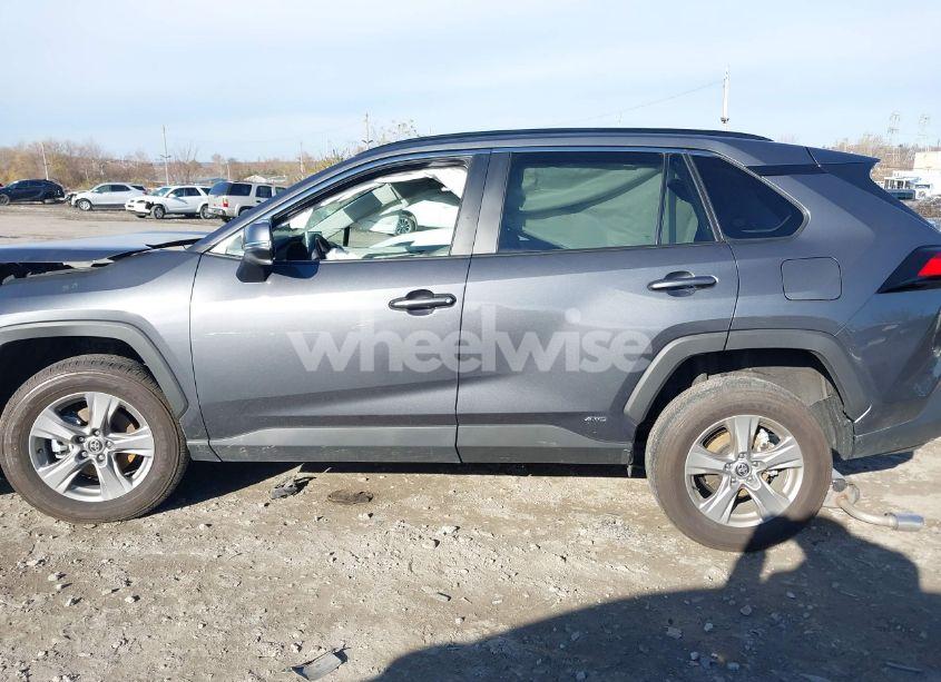 Photo 14 of 2024 Toyota Rav4 HYBRID XLE (VIN 2T3RWRFV8RW229838)