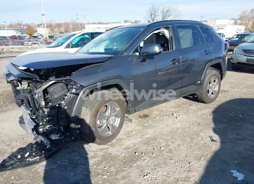 Photo 2 of 2024 Toyota Rav4 HYBRID XLE (VIN 2T3RWRFV8RW229838)