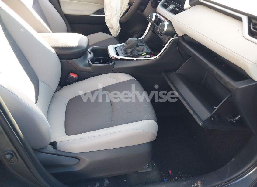 Photo 5 of 2024 Toyota Rav4 HYBRID XLE (VIN 2T3RWRFV8RW229838)