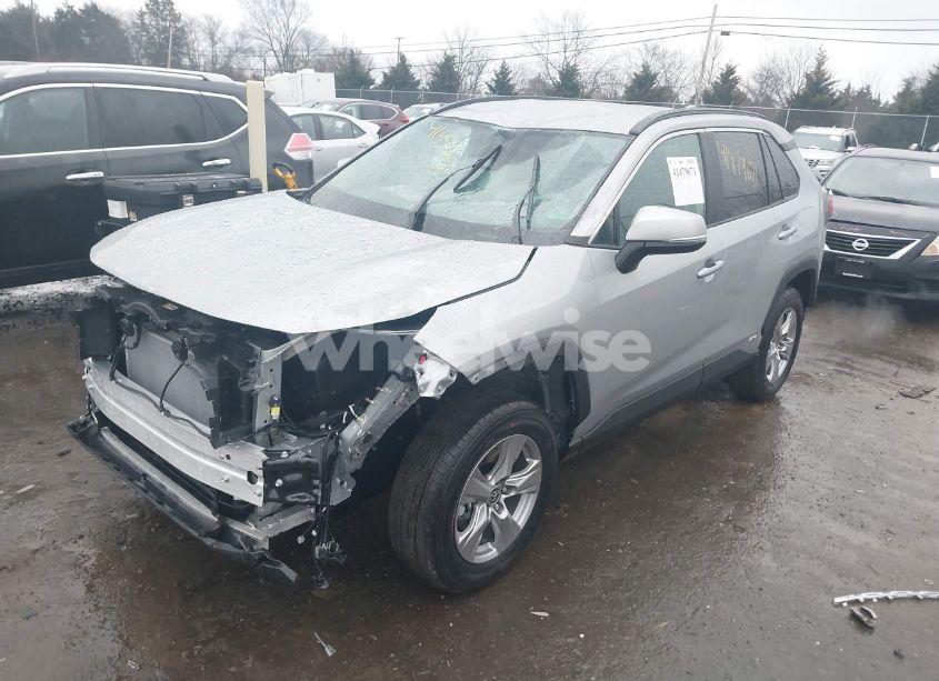Photo 2 of 2025 Toyota Rav4 HYBRID XLE (VIN 2T3RWRFV8SW262778)