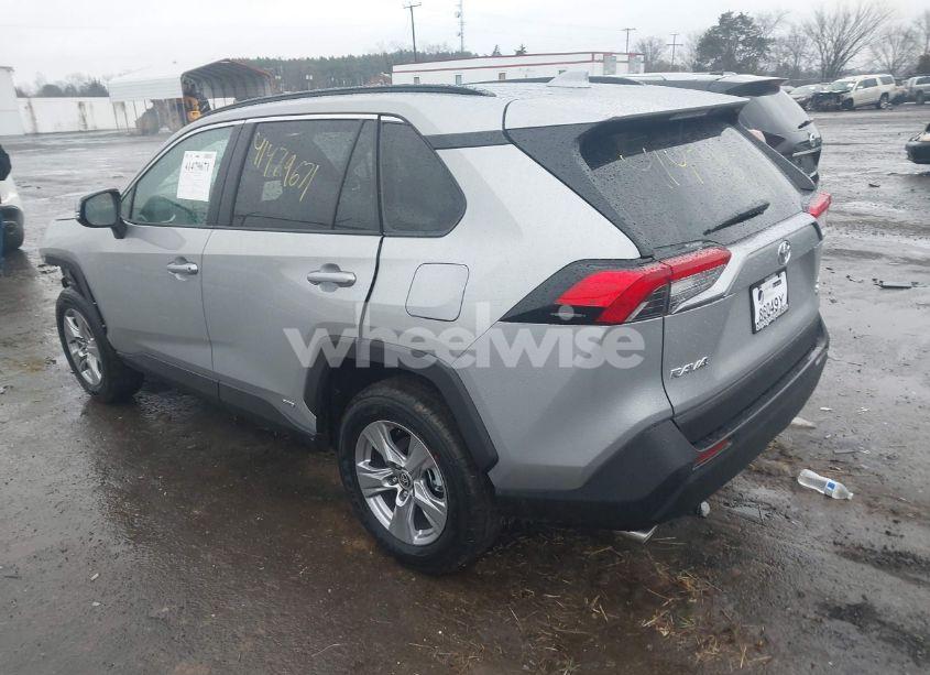 Photo 3 of 2025 Toyota Rav4 HYBRID XLE (VIN 2T3RWRFV8SW262778)