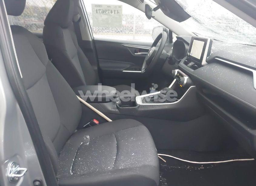 Photo 5 of 2025 Toyota Rav4 HYBRID XLE (VIN 2T3RWRFV8SW262778)