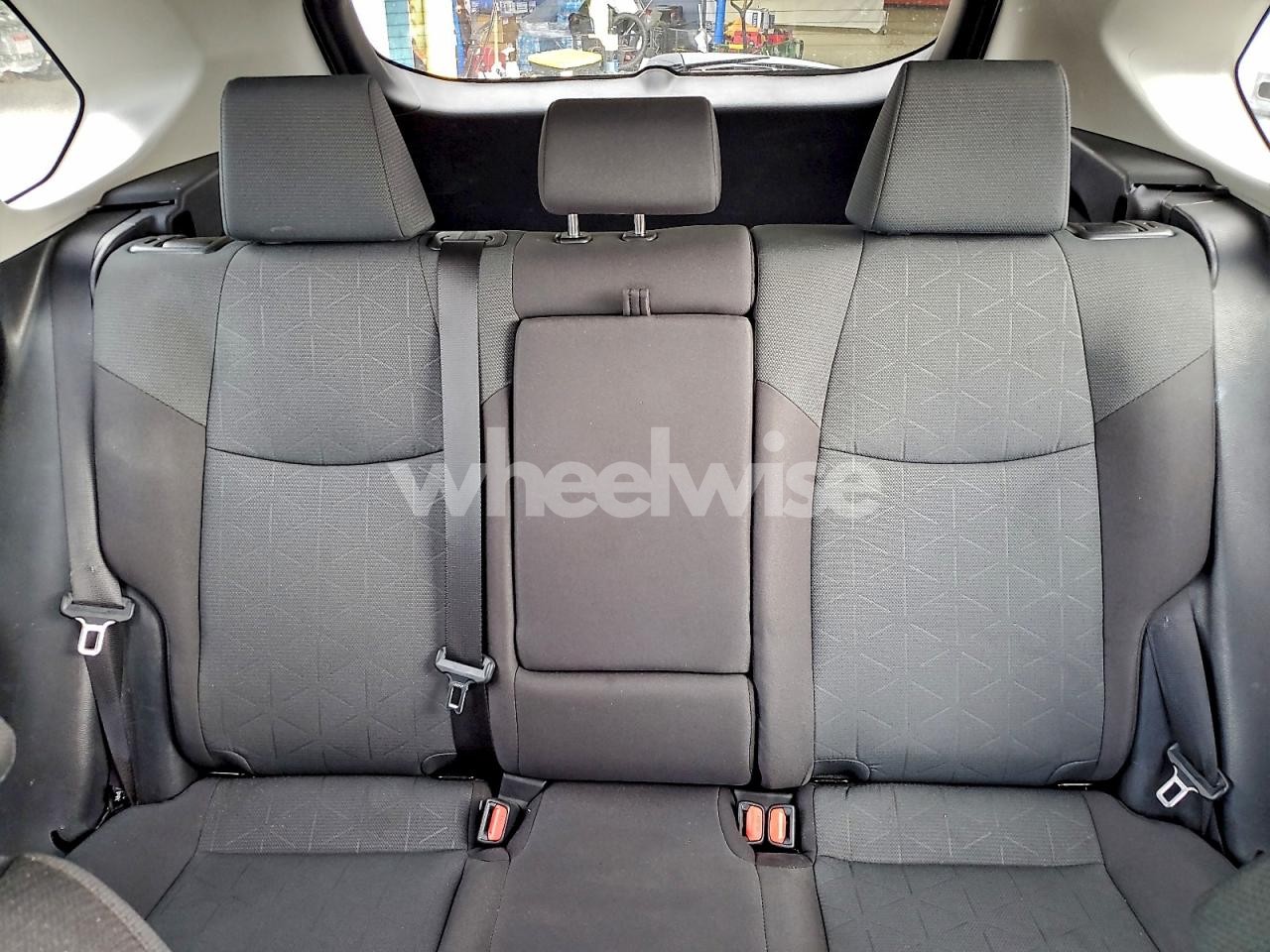 Photo 10 of 2025 TOYOTA RAV4 XLE (VIN 2T3RWRFV8SW263736)