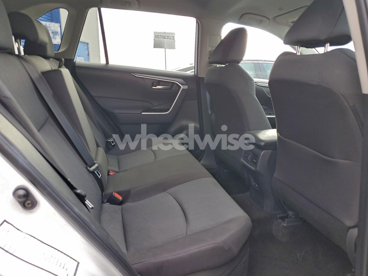 Photo 11 of 2025 TOYOTA RAV4 XLE (VIN 2T3RWRFV8SW263736)