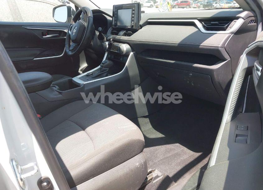 Photo 5 of 2022 Toyota Rav4 HYBRID XLE (VIN 2T3RWRFV9NW130472)