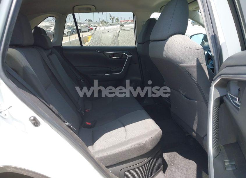 Photo 8 of 2022 Toyota Rav4 HYBRID XLE (VIN 2T3RWRFV9NW130472)