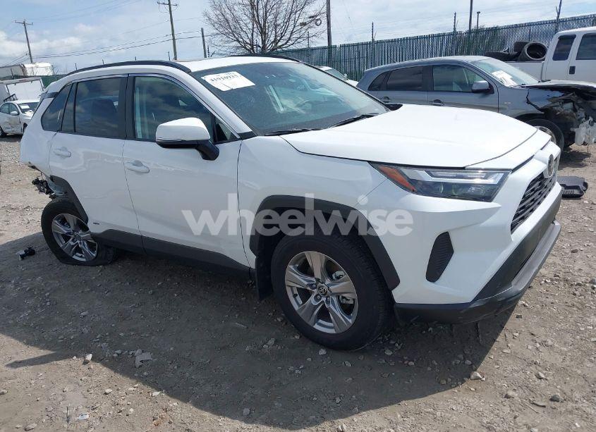 2025 Toyota Rav4 HYBRID XLE (VIN 2T3RWRFV9SW264183) main photo