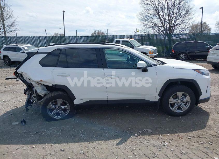 Photo 13 of 2025 Toyota Rav4 HYBRID XLE (VIN 2T3RWRFV9SW264183)