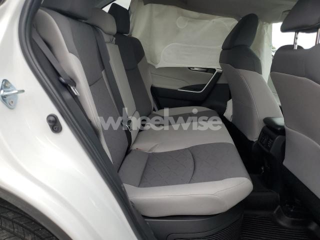 Photo 7 of 2025 TOYOTA RAV4 XLE (VIN 2T3RWRFV9SW279220)