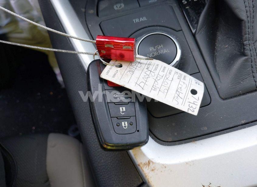 Photo 11 of 2019 Toyota Rav4 HYBRID XLE (VIN 2T3RWRFVXKW033258)