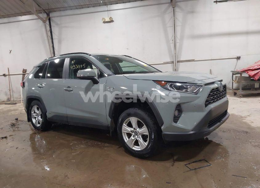 2019 Toyota Rav4 HYBRID XLE (VIN 2T3RWRFVXKW042302) main photo