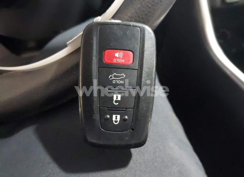 Photo 11 of 2019 Toyota Rav4 HYBRID XLE (VIN 2T3RWRFVXKW042302)