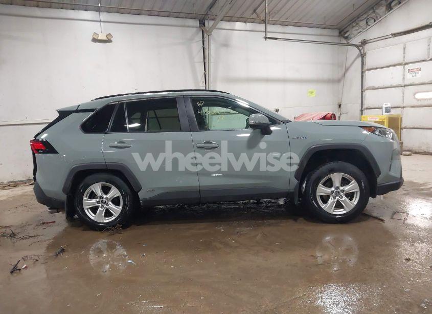 Photo 13 of 2019 Toyota Rav4 HYBRID XLE (VIN 2T3RWRFVXKW042302)