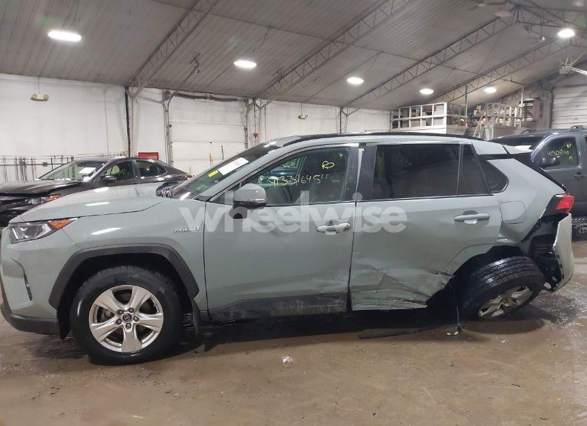 Photo 14 of 2019 Toyota Rav4 HYBRID XLE (VIN 2T3RWRFVXKW042302)