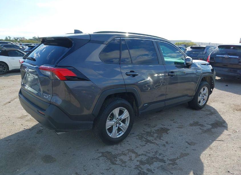 Photo 4 of 2020 Toyota Rav4 HYBRID XLE (VIN 2T3RWRFVXLW078556)
