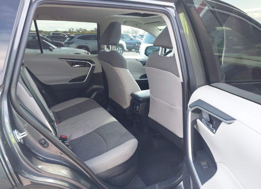 Photo 8 of 2020 Toyota Rav4 HYBRID XLE (VIN 2T3RWRFVXLW078556)