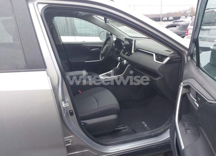 Photo 5 of 2023 Toyota Rav4 HYBRID XLE (VIN 2T3RWRFVXPW175844)