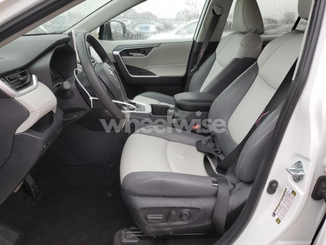 Photo 4 of 2024 TOYOTA RAV4 XLE (VIN 2T3RWRFVXRW******)