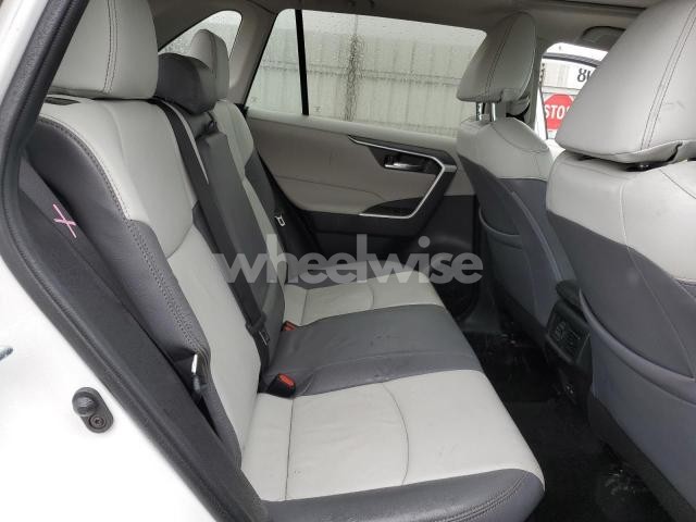 Photo 9 of 2024 TOYOTA RAV4 XLE (VIN 2T3RWRFVXRW******)