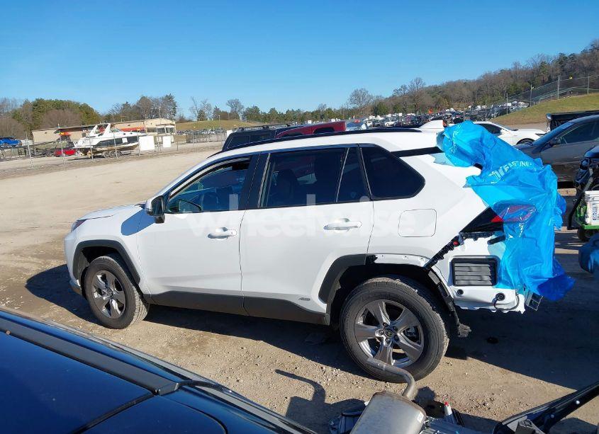 Photo 14 of 2024 Toyota Rav4 HYBRID XLE (VIN 2T3RWRFVXRW243899)