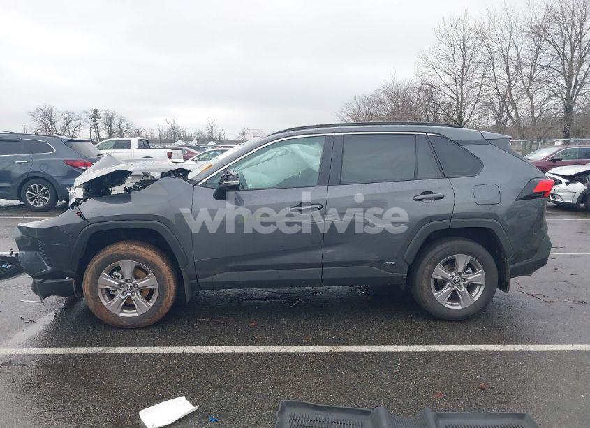 Photo 14 of 2024 Toyota Rav4 HYBRID XLE (VIN 2T3RWRFVXRW248133)