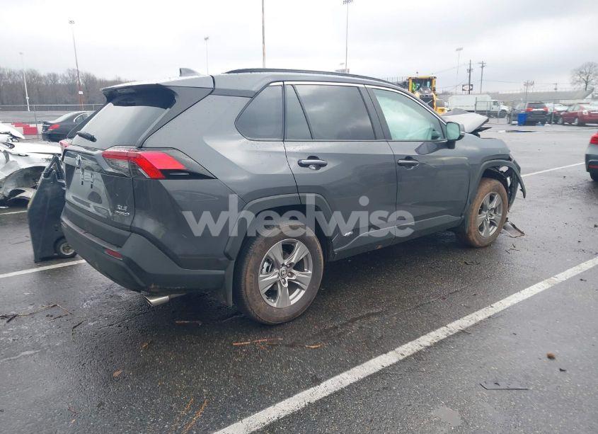 Photo 4 of 2024 Toyota Rav4 HYBRID XLE (VIN 2T3RWRFVXRW248133)