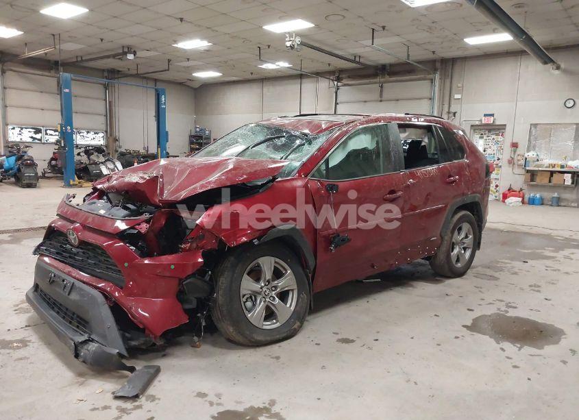 Photo 2 of 2025 Toyota Rav4 HYBRID XLE (VIN 2T3RWRFVXSW262782)