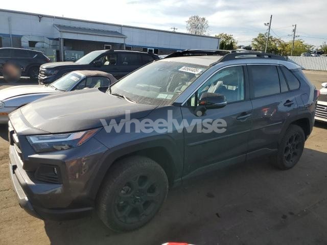 Photo 10 of 2022 TOYOTA RAV4 TRD OFF ROAD (VIN 2T3S1RFV3NW261252)